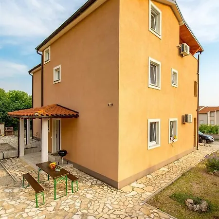 Apartment Julija